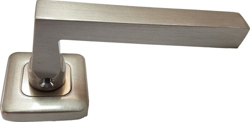 Howdens bertelli como - bertelli, door